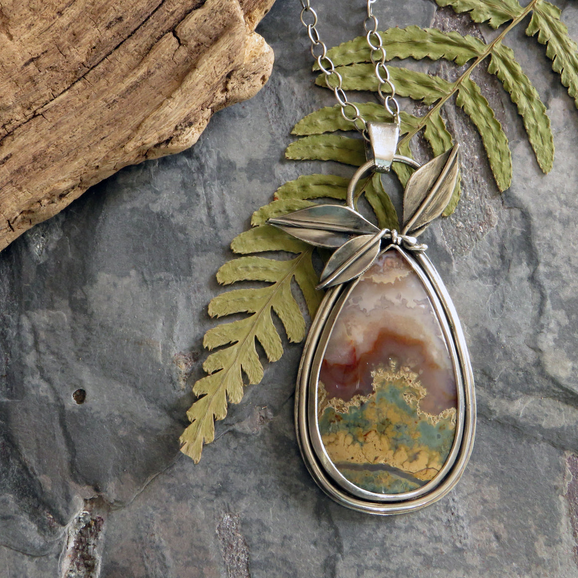 Prudent Man Plume Agate Botanical Necklace