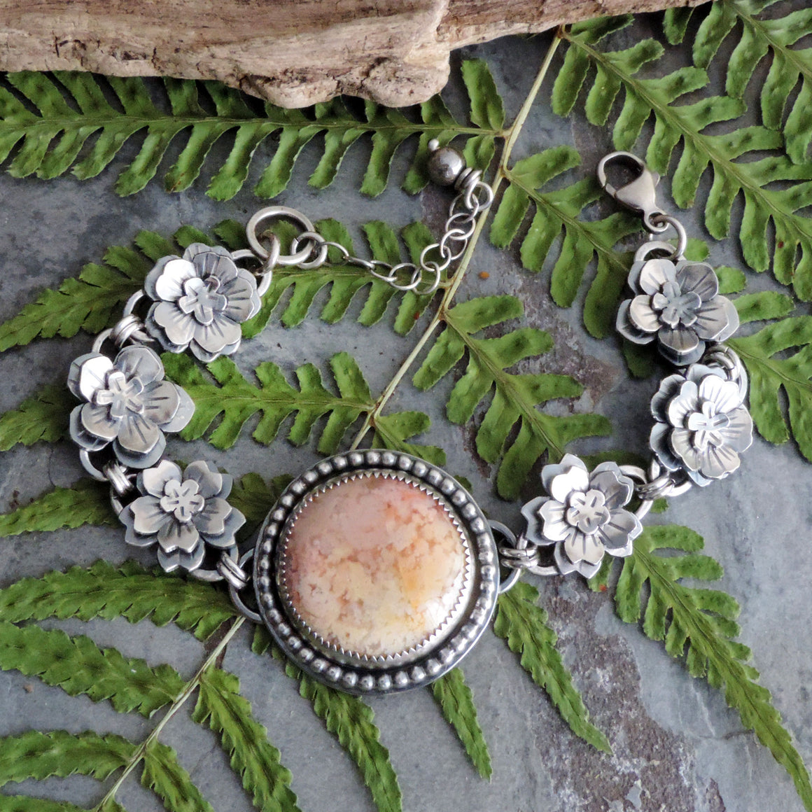 Feather Ridge Plume Agate Flower Link Bracelet