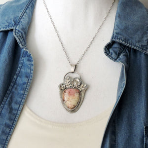 Feather Ridge Plume Agate Double Flower Necklace