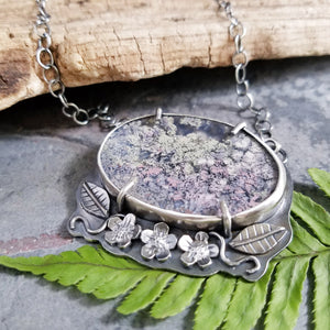 prong set moss agate flower pendant
