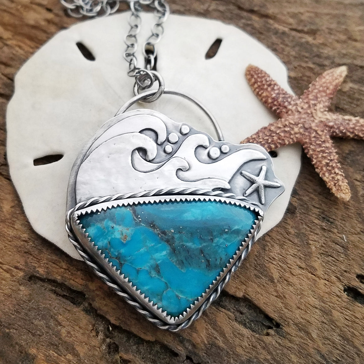 Ocean Waves Necklace with Campitos Turquoise