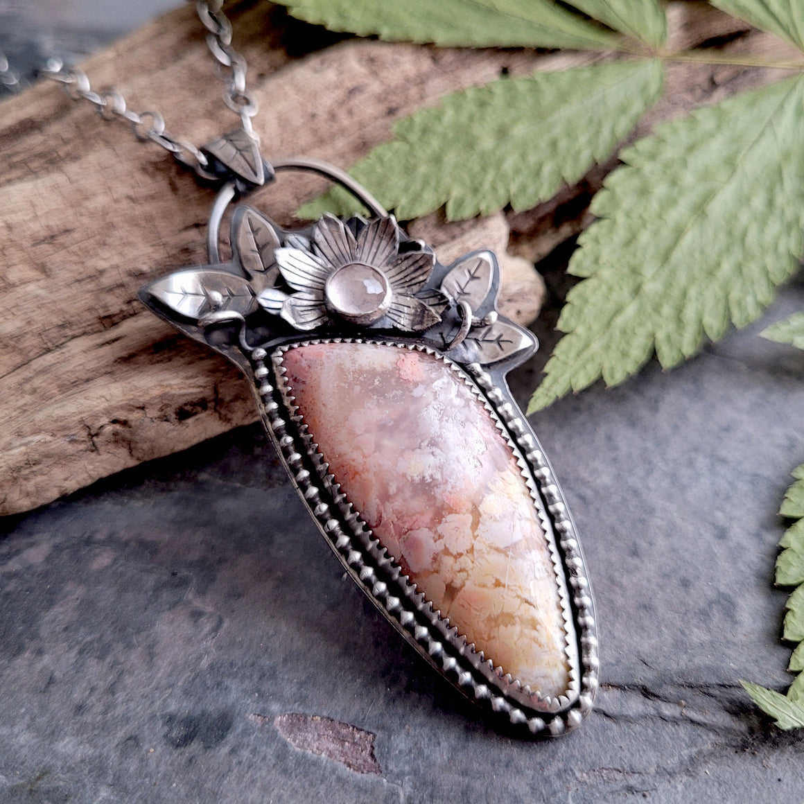 Feather Ridge Plume Agate and Rose Quartz Flower Necklace
