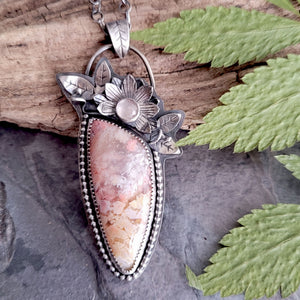 Feather Ridge Plume Agate and Rose Quartz Flower Necklace