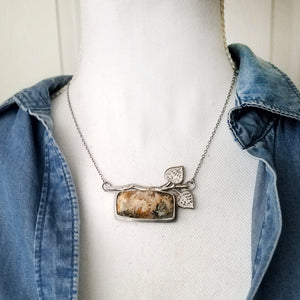 Aspen Leaves North Ridge Plume Agate Necklace